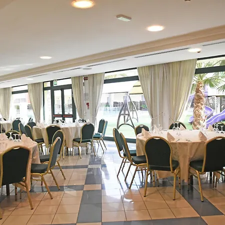 Hotel Park & Dependance Con Martinsicuro