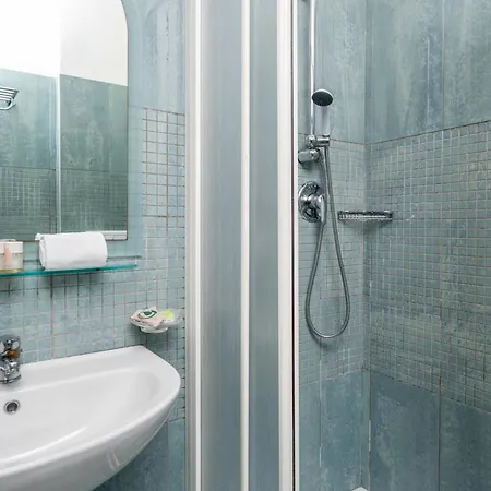 Hotel Park & Dependance Con 3*
