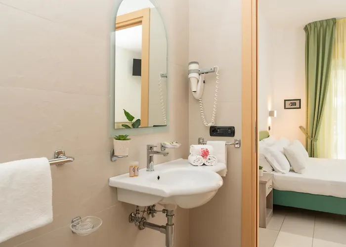 Park & Dependance Con Hotell